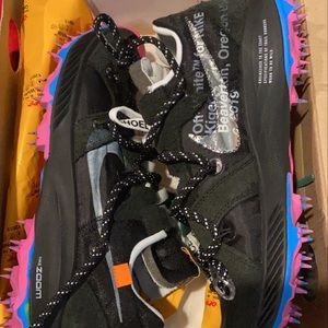 Off white x Nike terra kiger